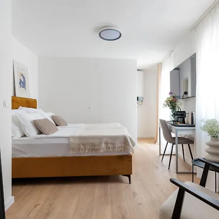 Barbara I - Luxury With Balcony 3* Zadar