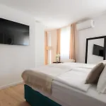 Barbara I - Luxury With Balcony 3* Zadar