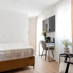 Konukevi Barbara I - Luxury With Balcony